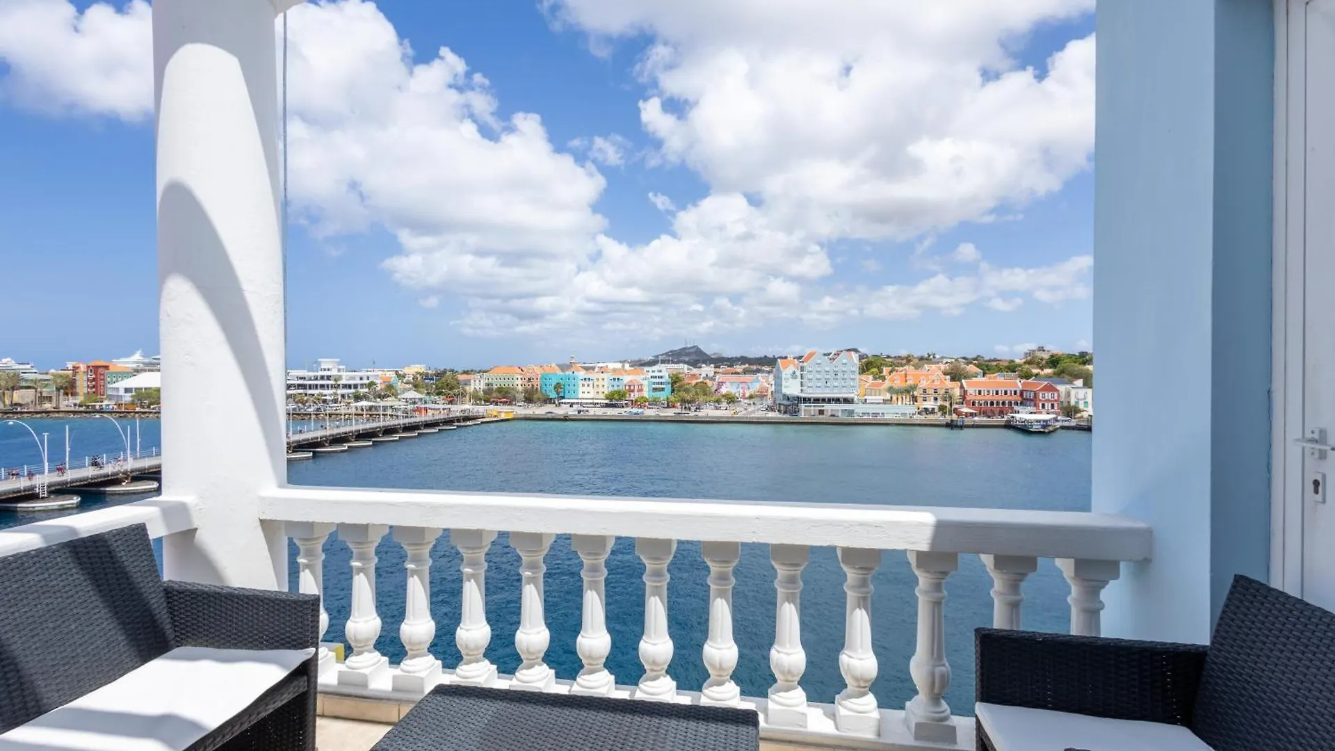 Handelskade Residence Willemstad Apartment